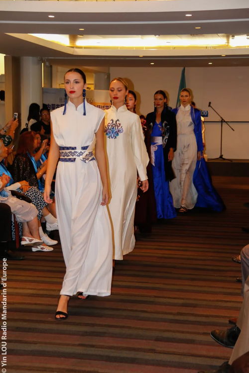 文化 絲路繡夢 巾幗匠心 中國內蒙古服裝服飾文化展亮相巴黎